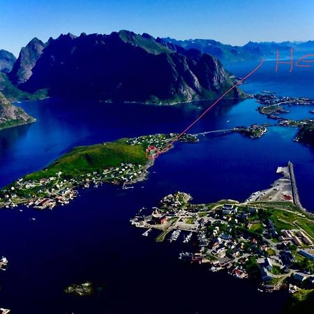 Utsiktsperle Pa Reine I Lofoten Exterior photo